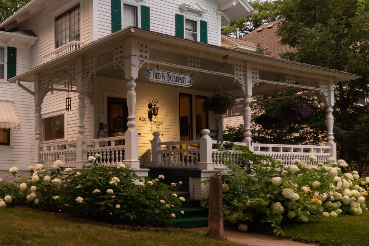 Carriage House Bed & Breakfast Winona Exterior photo